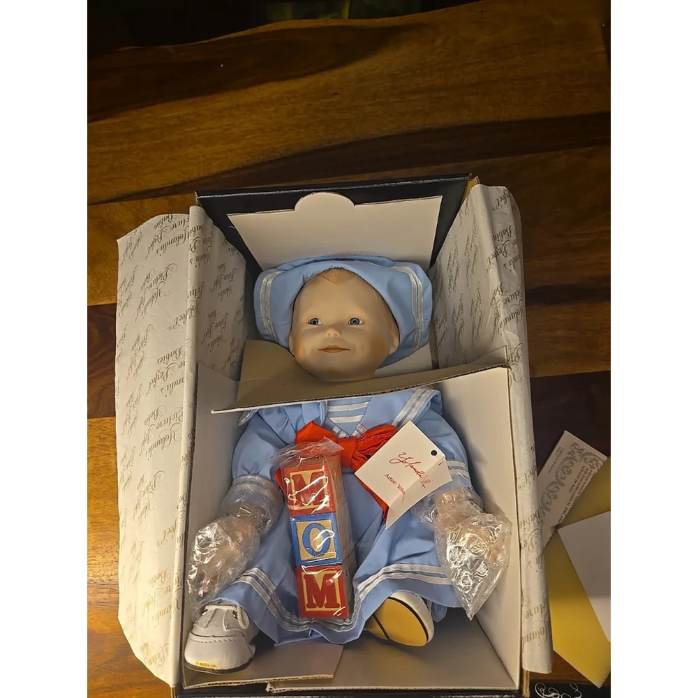 BRAND NEW Yolanda Bello Knowles Amanda Doll Yolanda's Picture-Perfect Babie NRFB